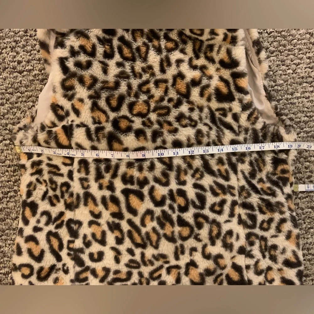 Leopard print fur vest - Picture 4 of 4